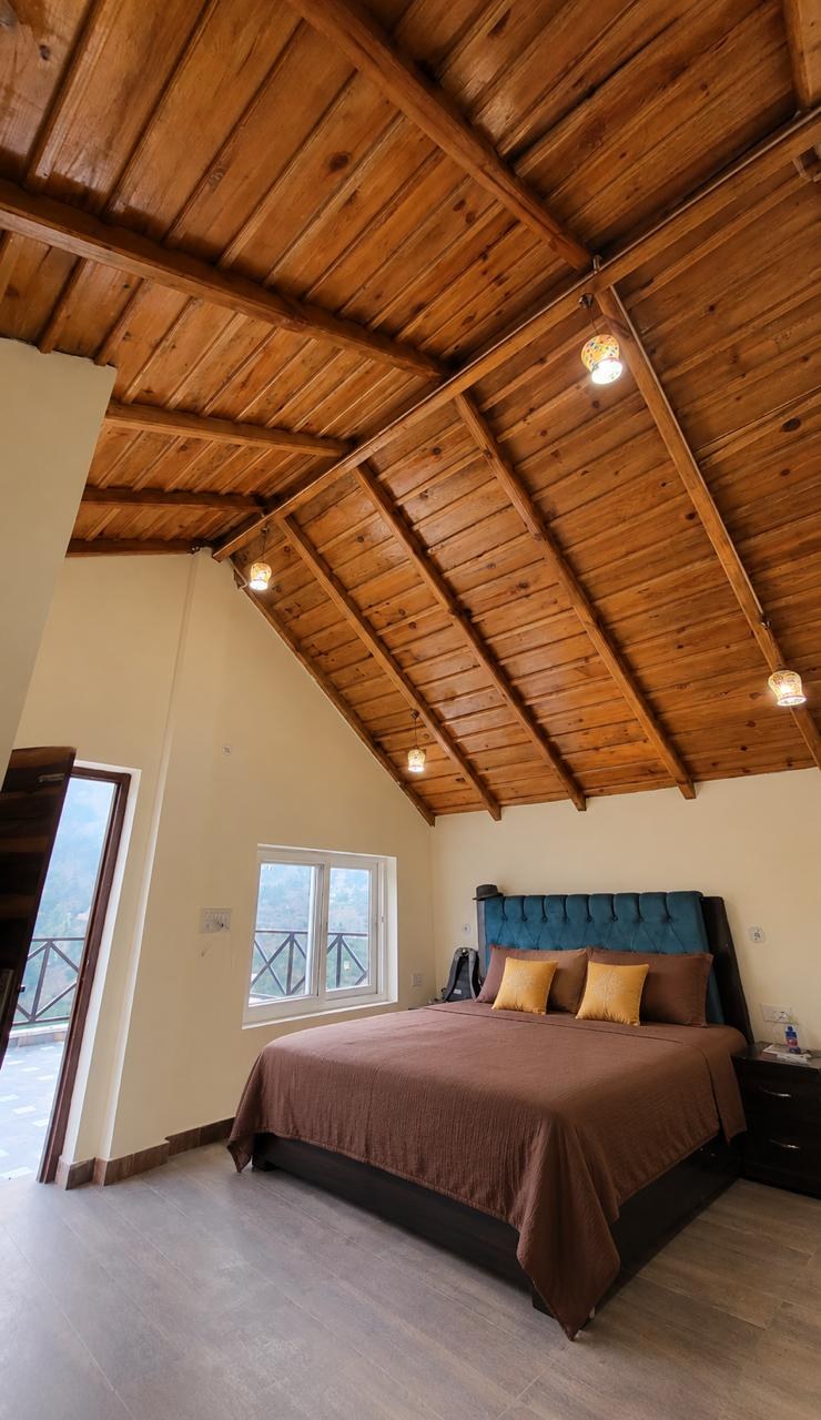 The Meadow Cottage bedroom, Mukteshwar Road