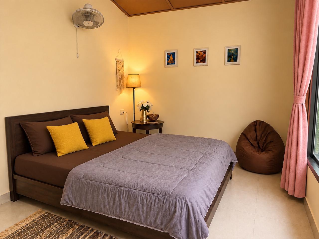 The Nest Cottage bedroom, Bhimtal
